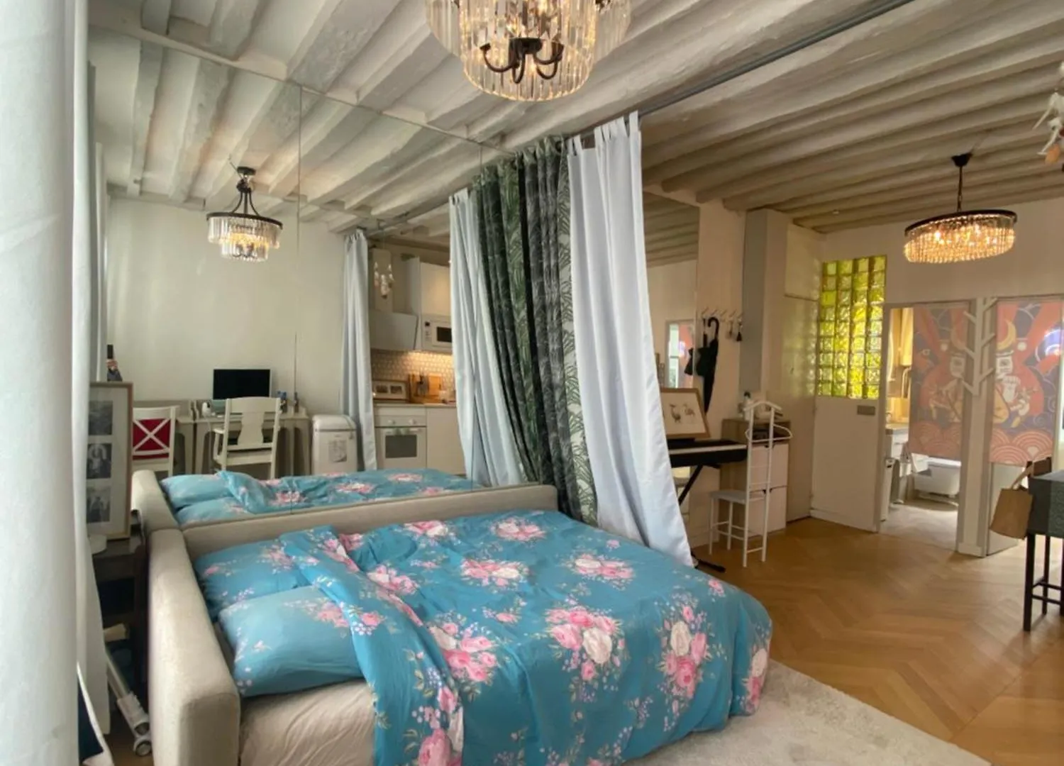 Cosy A Saint Michel-notre Dame Center *